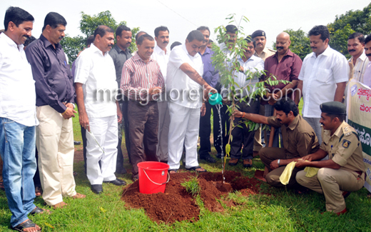 journo vanamahotsava13aug2 1